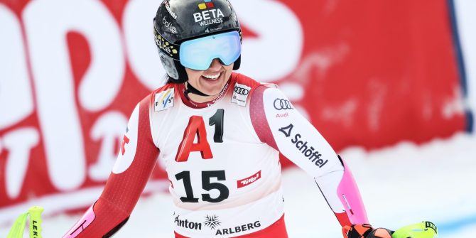 SANKT ANTON,AUSTRIA,12.JAN.25 - ALPINE SKIING - FIS World Cup, Super G, ladies. Image shows Stephanie Venier (AUT). Photo: GEPA pictures/ Patrick Steiner